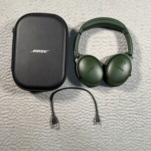 Bose QuietComfort Wireless Noise Cancelling Bluetooth Headphones - Cypress Green